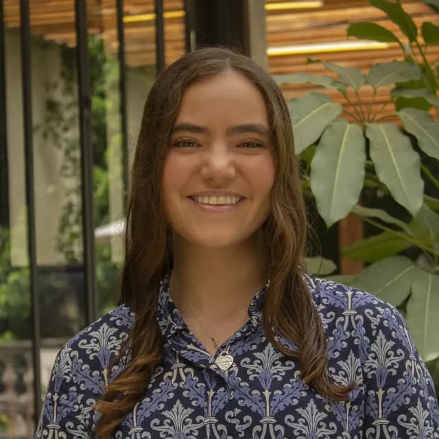 Lourdes Larrea